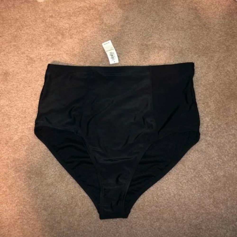 Old Navy swimsuit bottoms